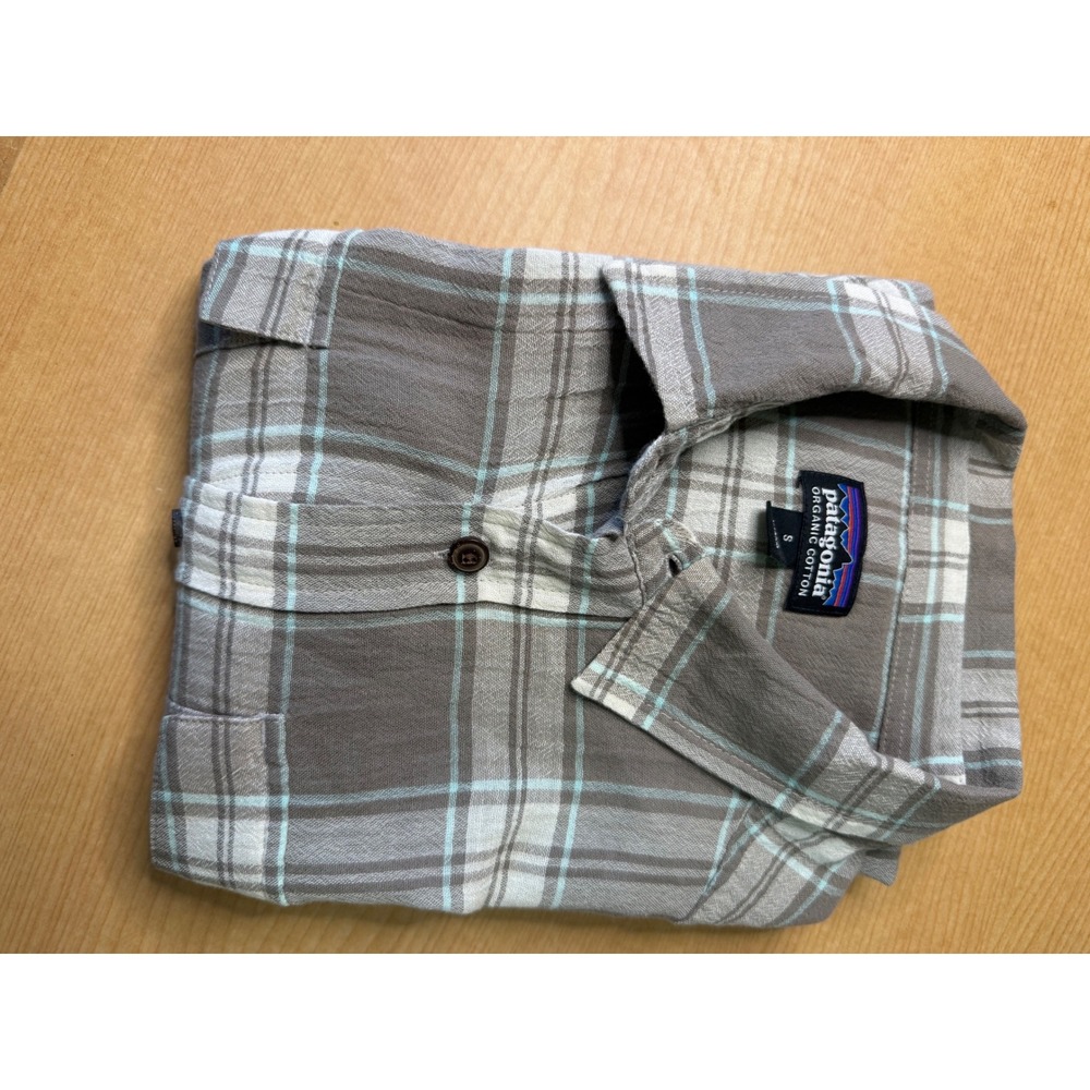 Patagonia Mens Small Organic Cotton Plaid Short Sleeve Button Down Shirt Grey